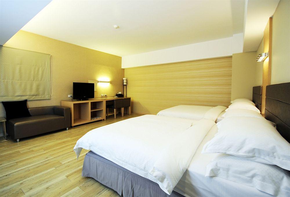 The Riverside Hotel Esthetics Kaohsiung Luaran gambar